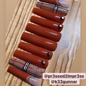 Plaid Press on nails